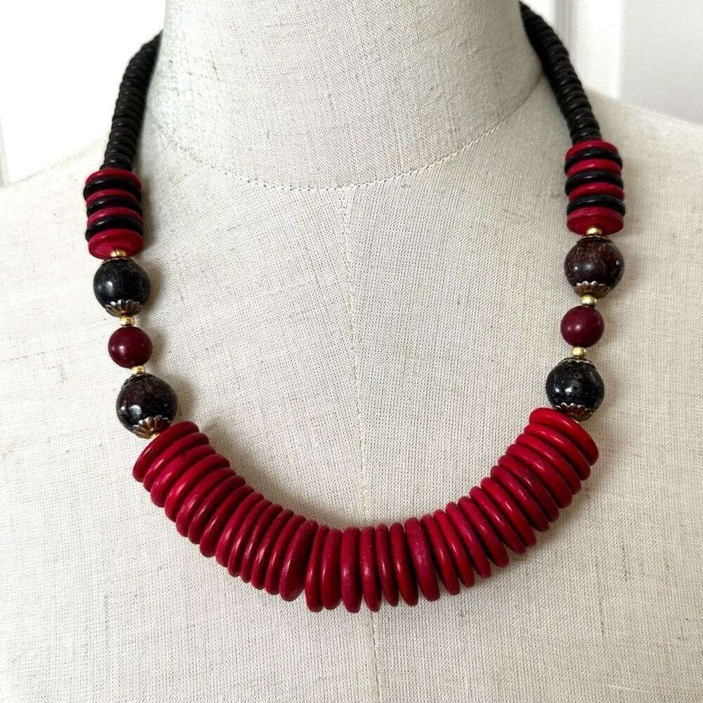 Red wood beaded  vintage necklace